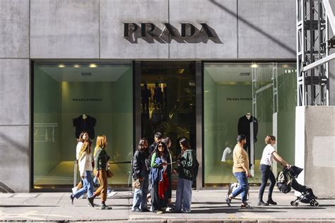 prada new york 5th avenue new york|prada buys fifth avenue property.